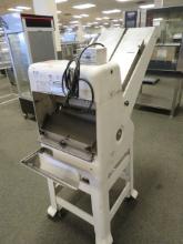 OLIVER 797-32NC GRAVITY-FEED BREAD SLICER 2014