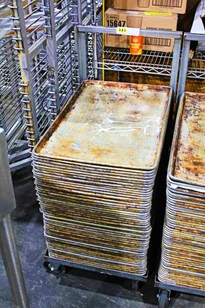 SHEET PANS W/ CART