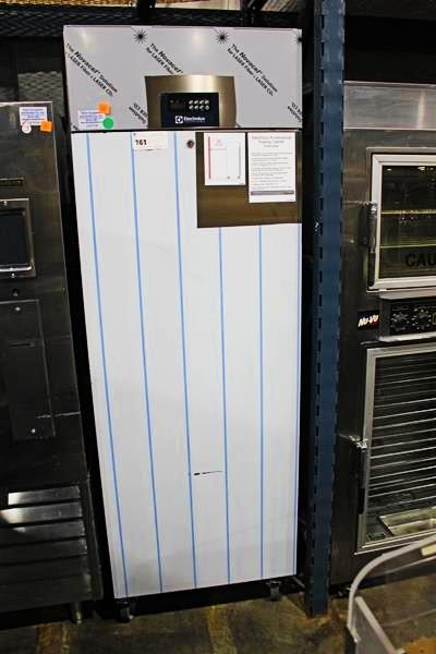 NEW 2022 ELECTROLUX TC67DZXU2 SELF CONTAINED 1-DOOR COOLER/ THAWING CABINET