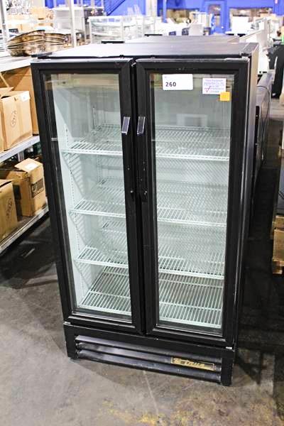 TRUE GDM-30-LD SELF CONTAINED 2-DOOR COOLER