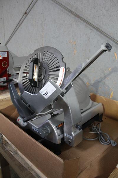 HOBART HS7 MEAT SLICER 2022