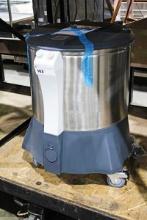 NEW ELECTROLUX VP2 ELECTRIC VEGETABLE SALAD DRYER