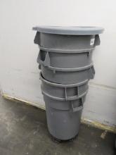 HUSKEE 32-GALLON ROUND TRASH CANS