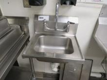 STAINLESS STEEL HAND SINK