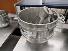 HOBART LEGACY 40QT BOWL (REDUCER FOR 60QT MIXER) W/PADDLE, WHIP, HOOK