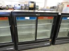 TRUE GDM-41SL-48-HC-LD SELF-CONTAINED SLIDE-DOOR COOLER