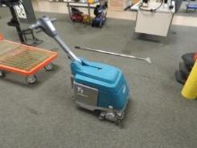 TENNANT T1 FLOOR MACHINE