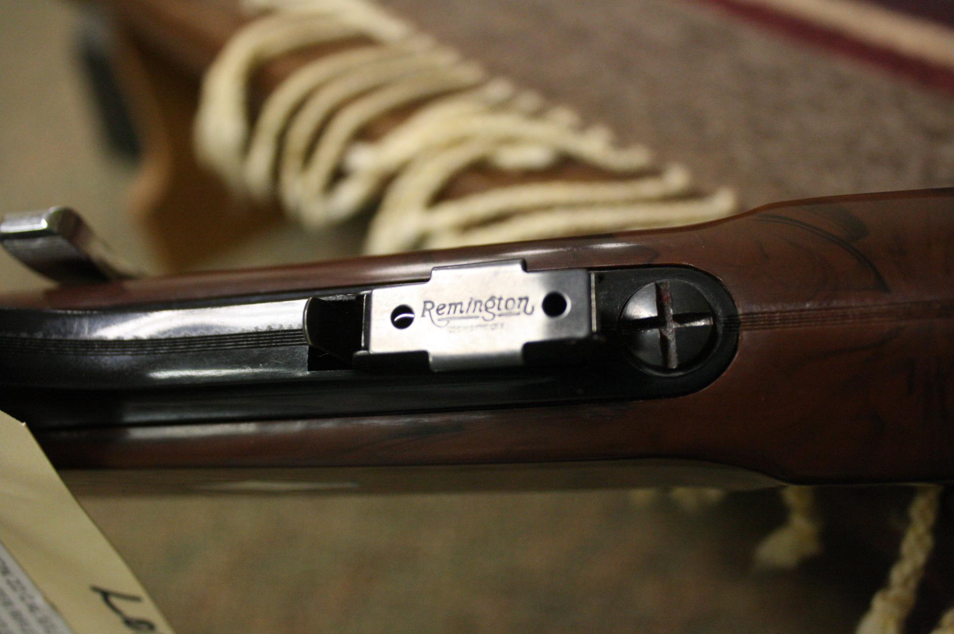 REMINGTON BOLT ACTION RIFLE