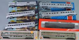 HO Grouping of Observatory Box Cars