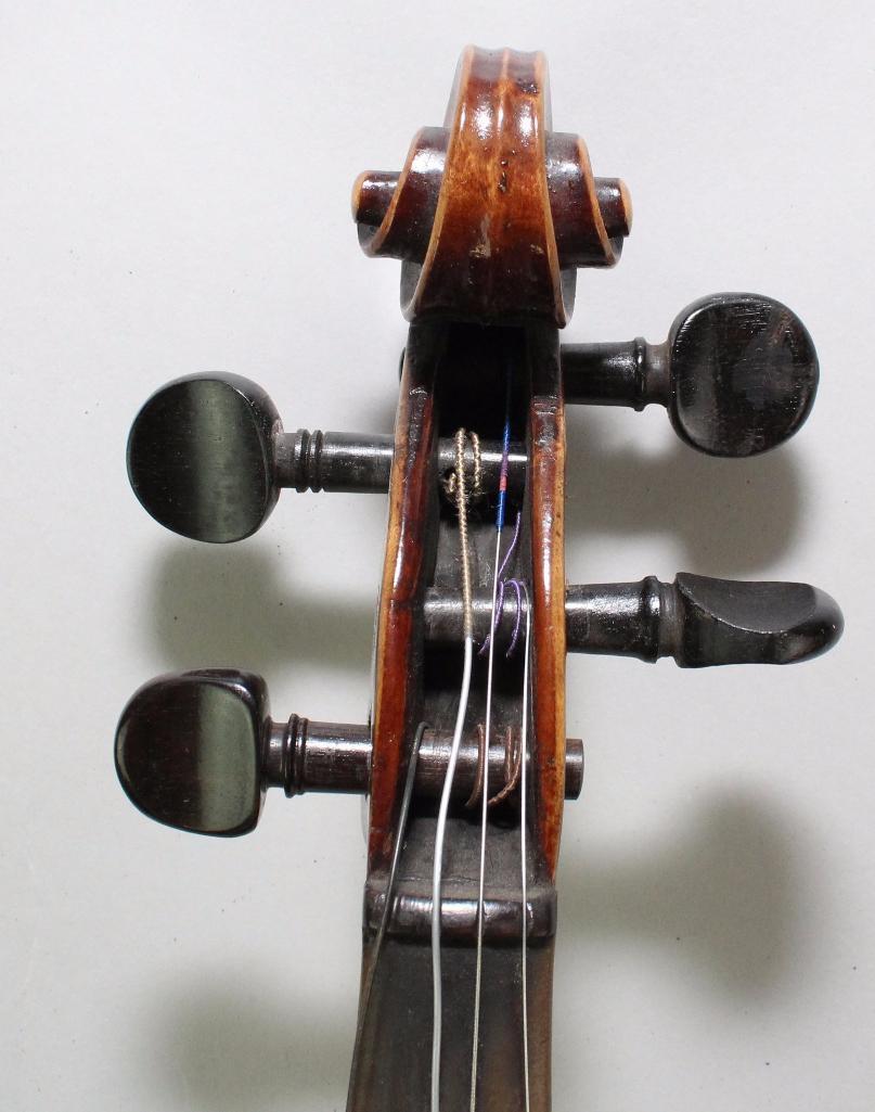 Violin 4/4 w/Pearl Inlay