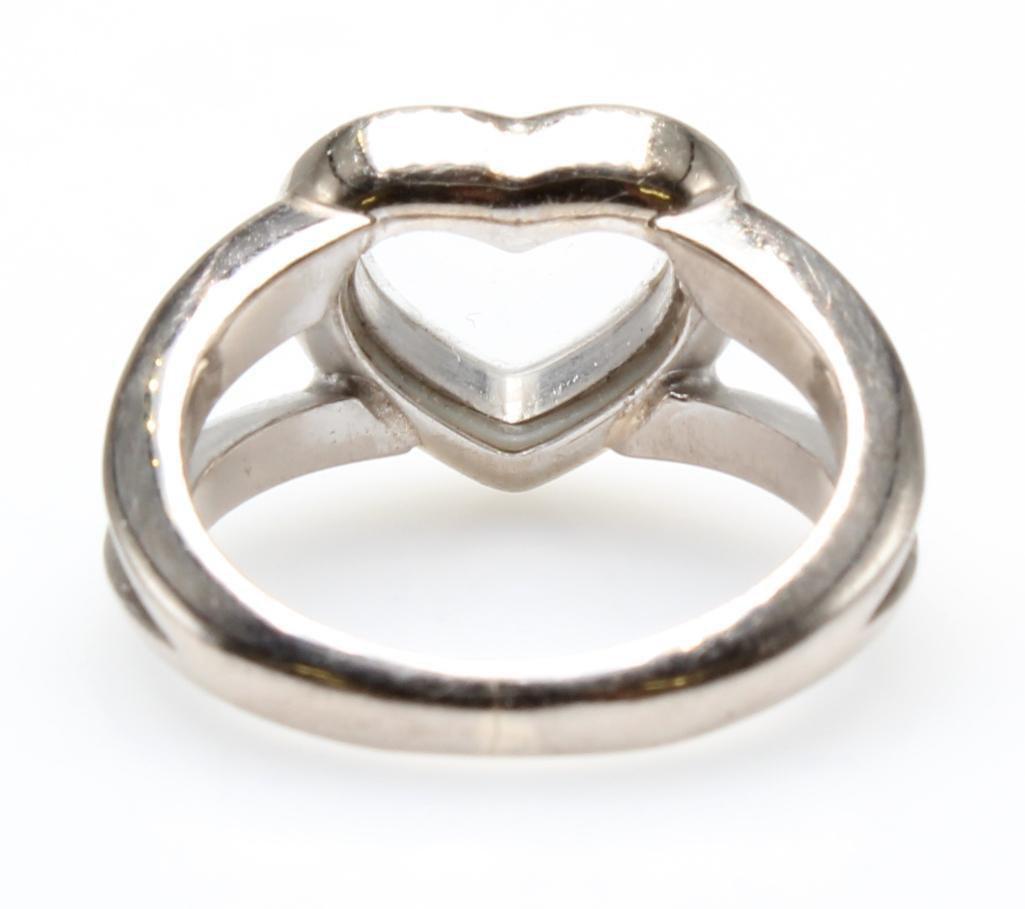 CHOPARD RING. HEART WITH DIAMONDS. 18K WHITE GOLD