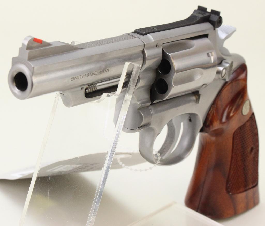 Smith & Wesson Model 66 Combat Magnum double action revolver.