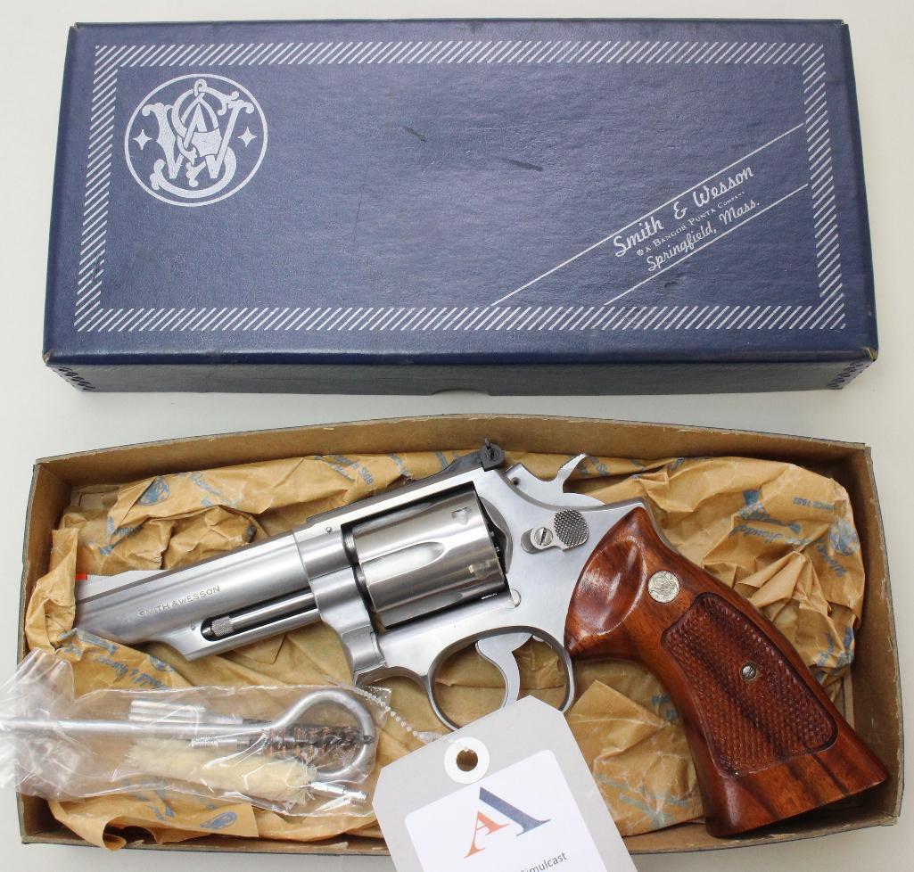 Smith & Wesson Model 66 Combat Magnum double action revolver.