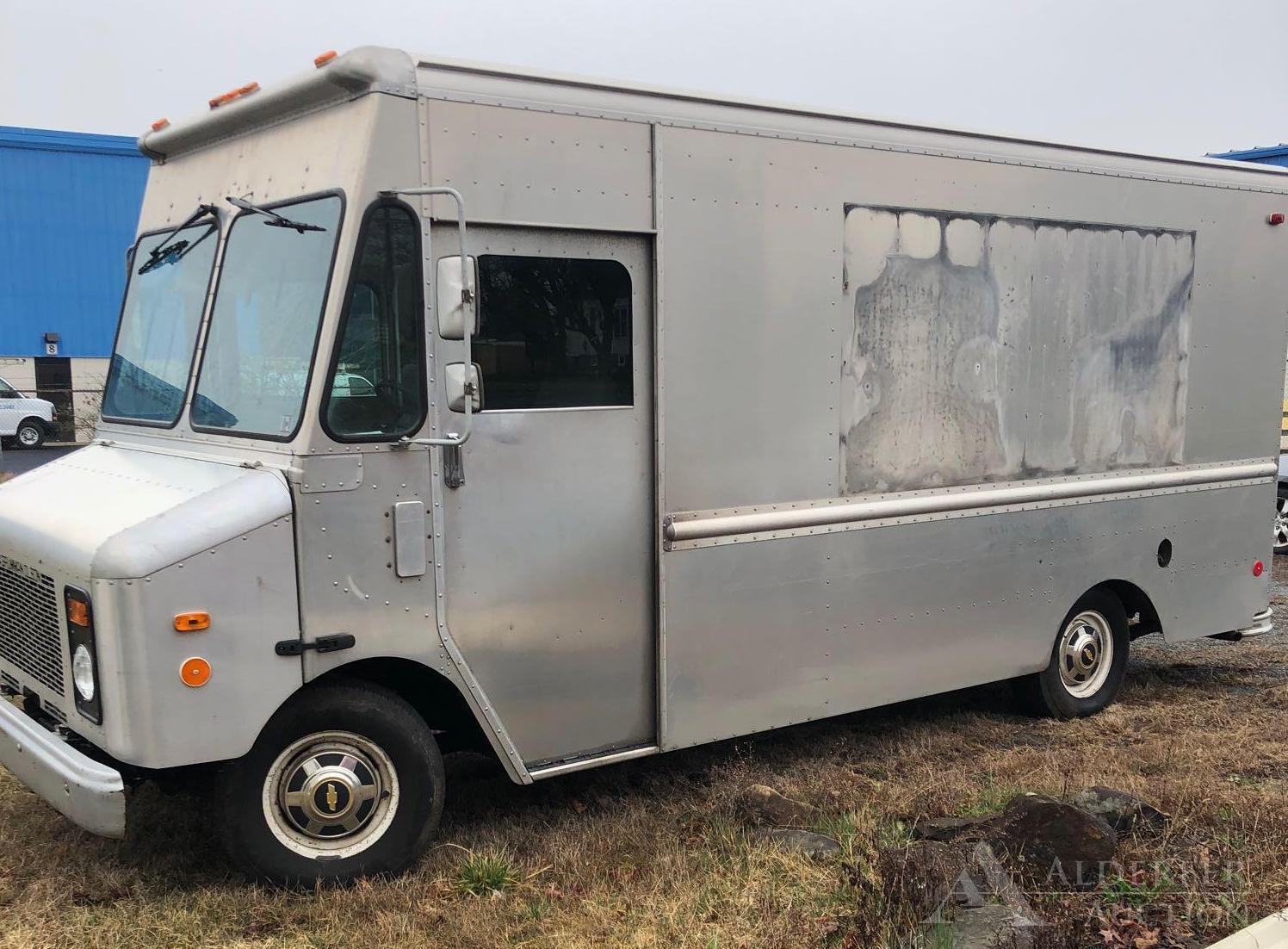 1998 Chevrolet Panel Truck - Grumman Olson Body