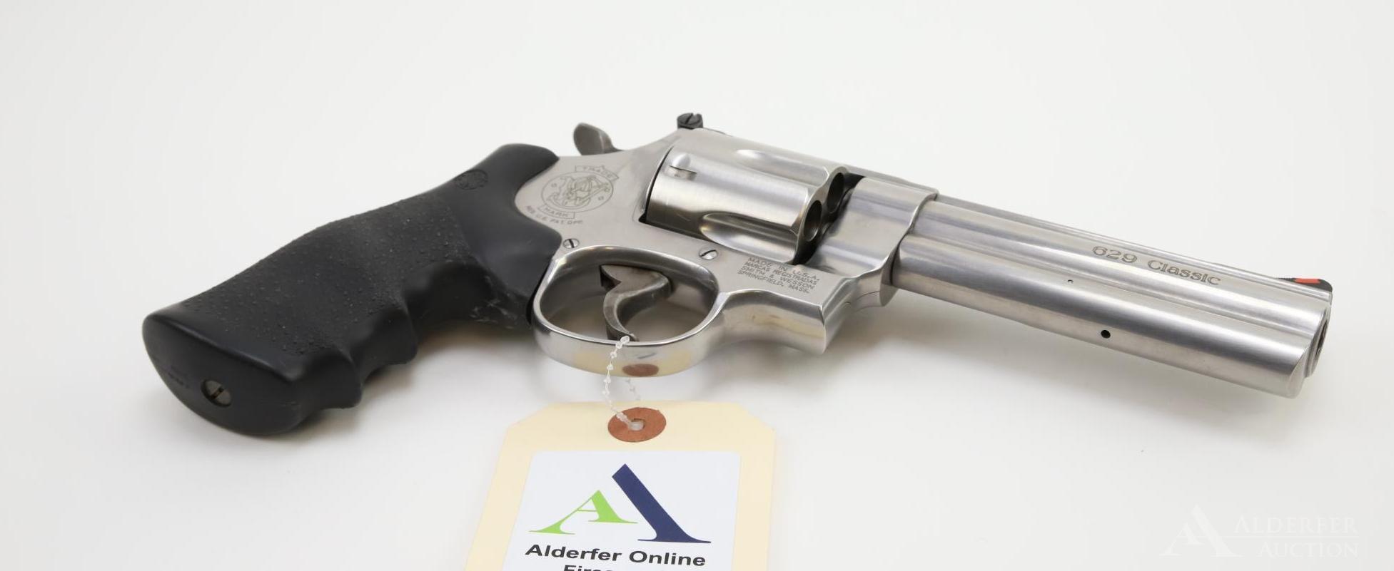 Smith & Wesson 629-5 Classic double action revolver