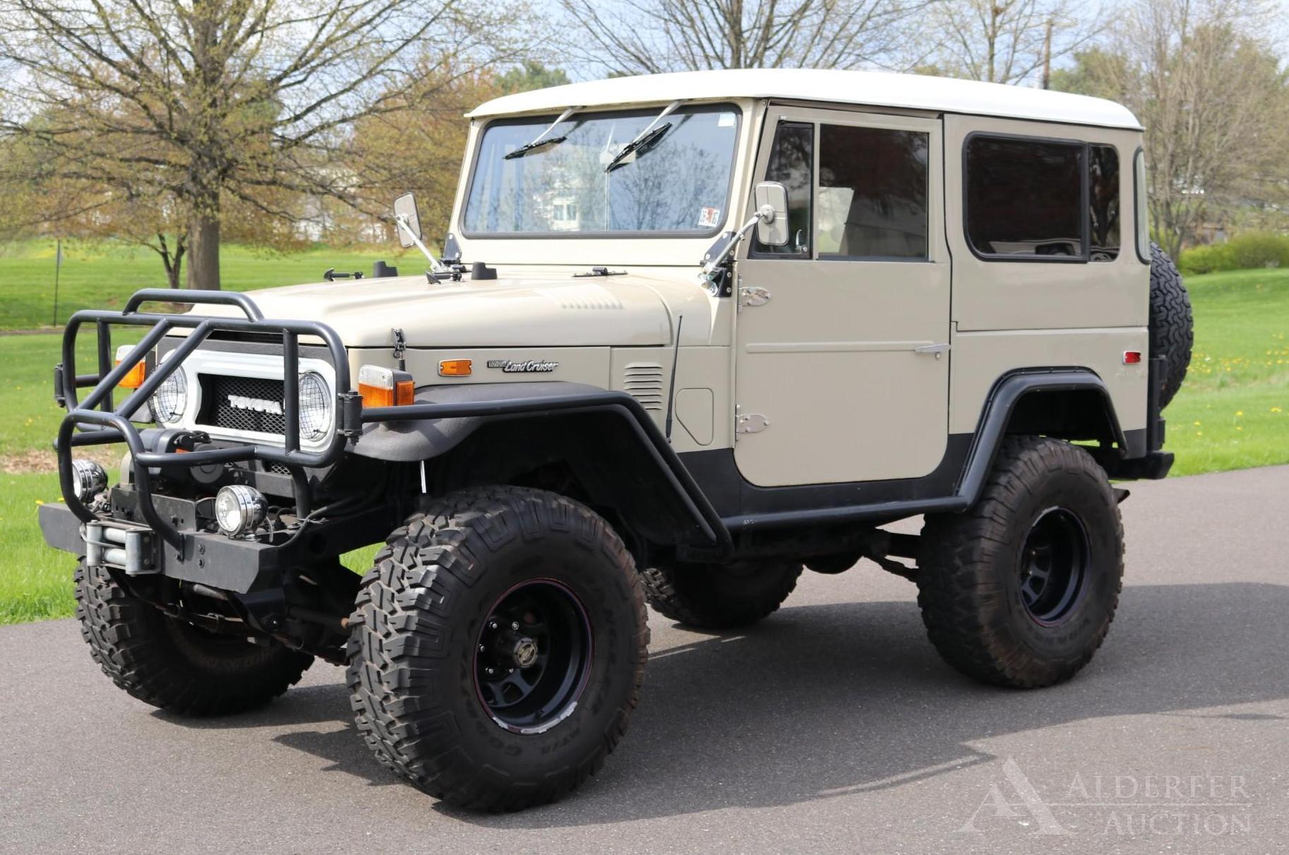 1974 Toyota FJ 40 Cruiser