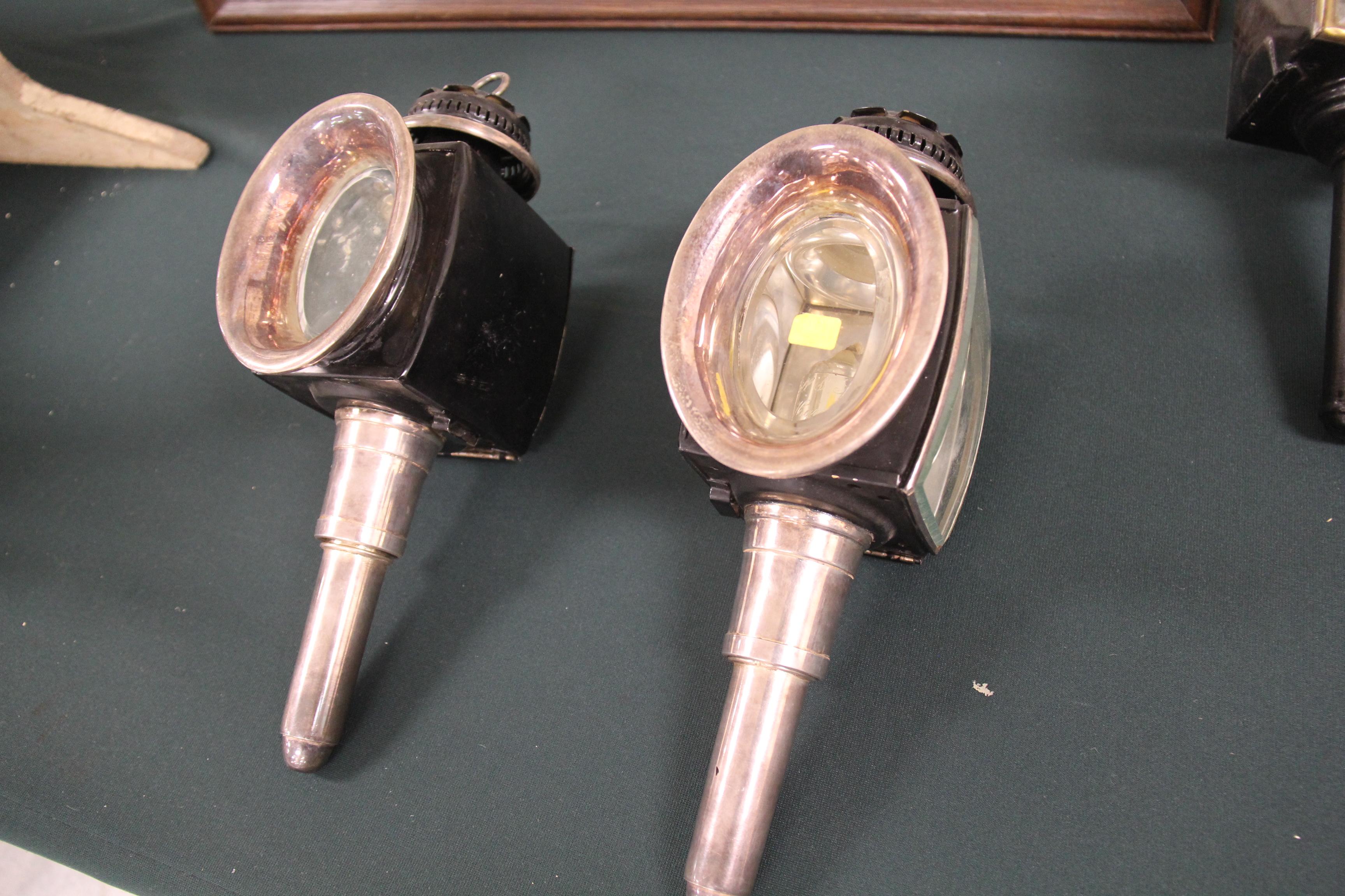 CARRIAGE LAMP