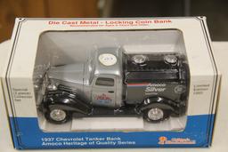 1/25 Liberty Classics 1937 Chevy Tanker Bank