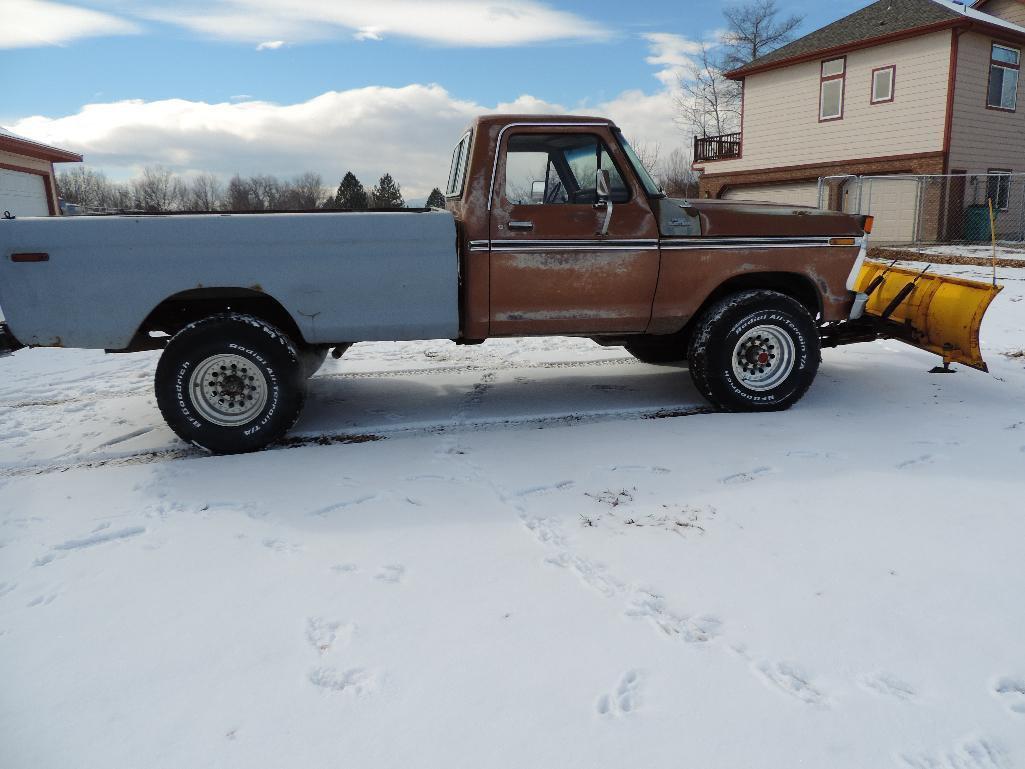 1977 Ford F-250 custom pickup with Meyers hydraulic plow and hydraulic dump bed.