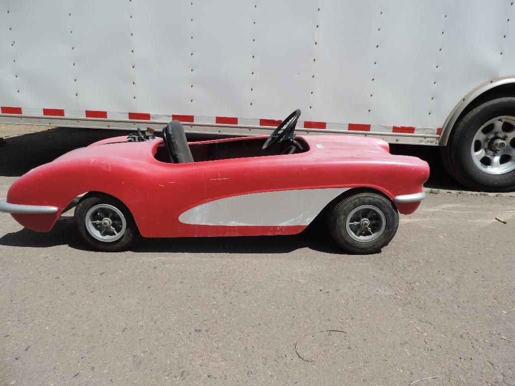 Manco go cart with 1959 Corvette fiberglass body (not running).