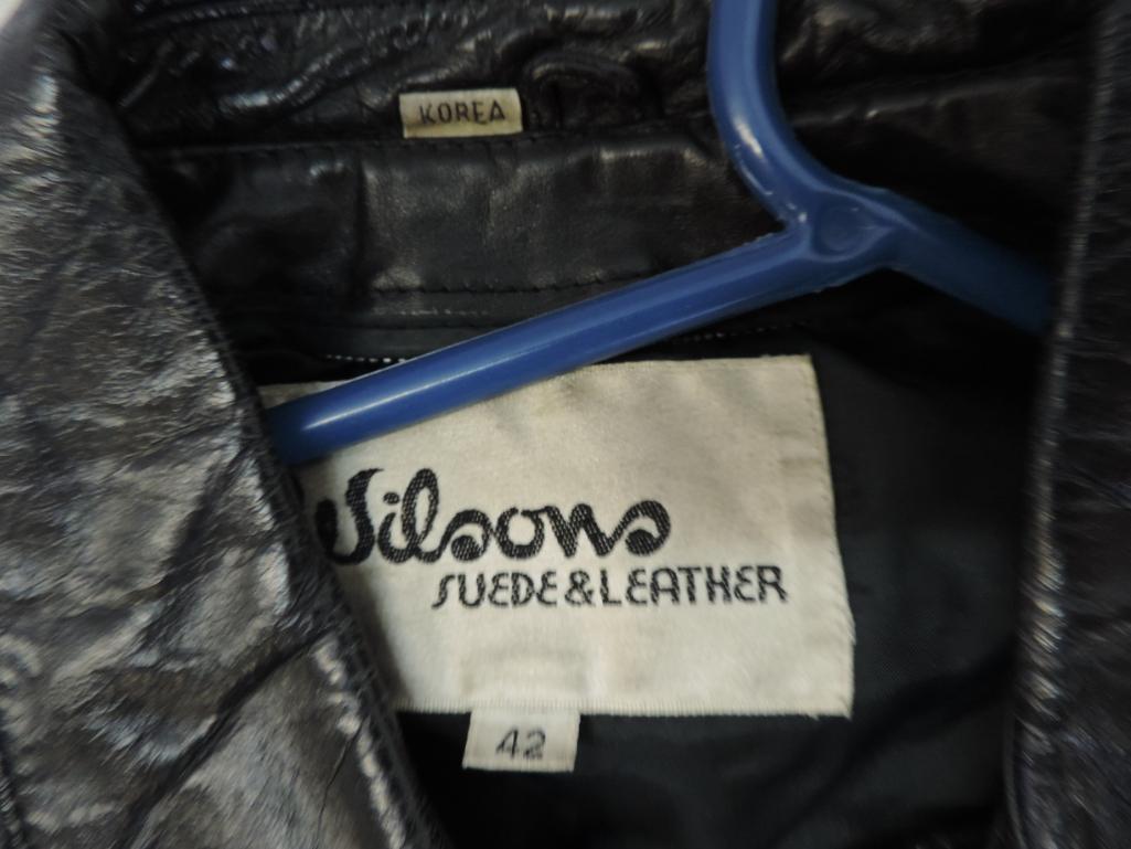 Wilsons leather jacket lot, size medium.