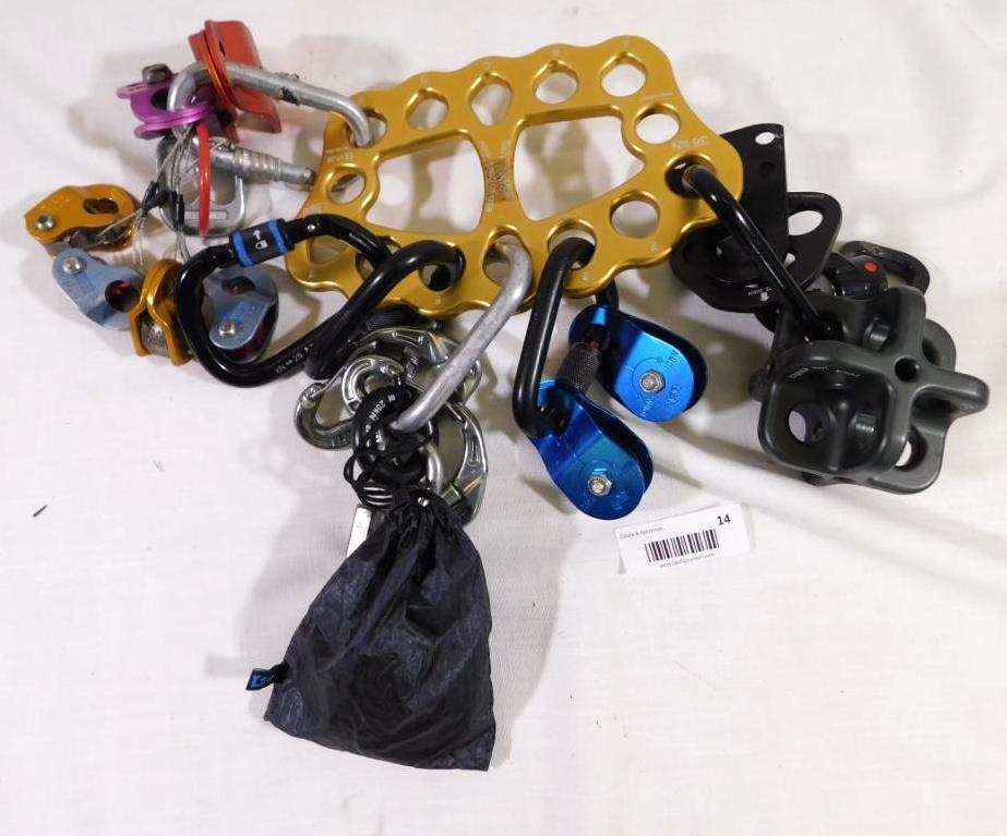 Rock Climbing Carabiner rack