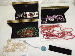 Large lot of vintage costume jewelery.