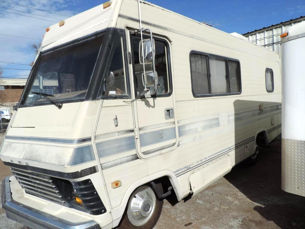 1983 22' Winnebego Chiefton Motorhome with 66k miles.