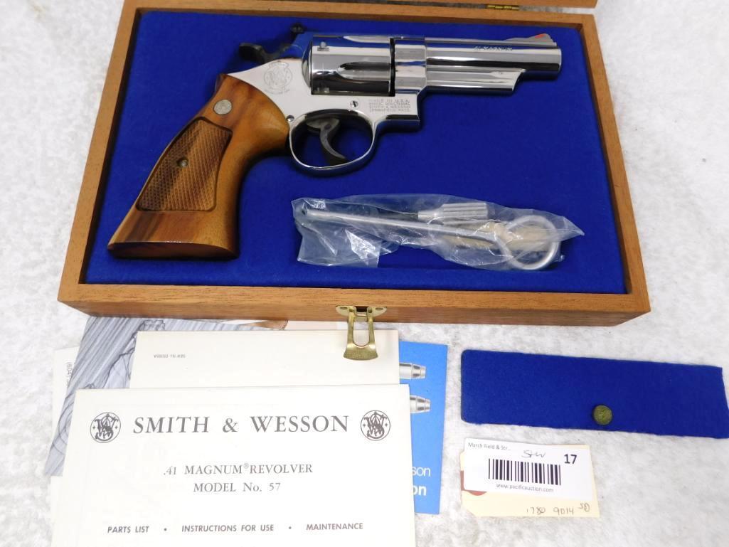 Smith & Wesson - Model 57