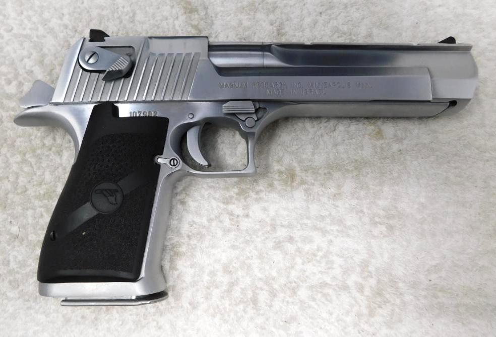 Magnum Research - Model Mark XIX 50 AE Dessert Eagle