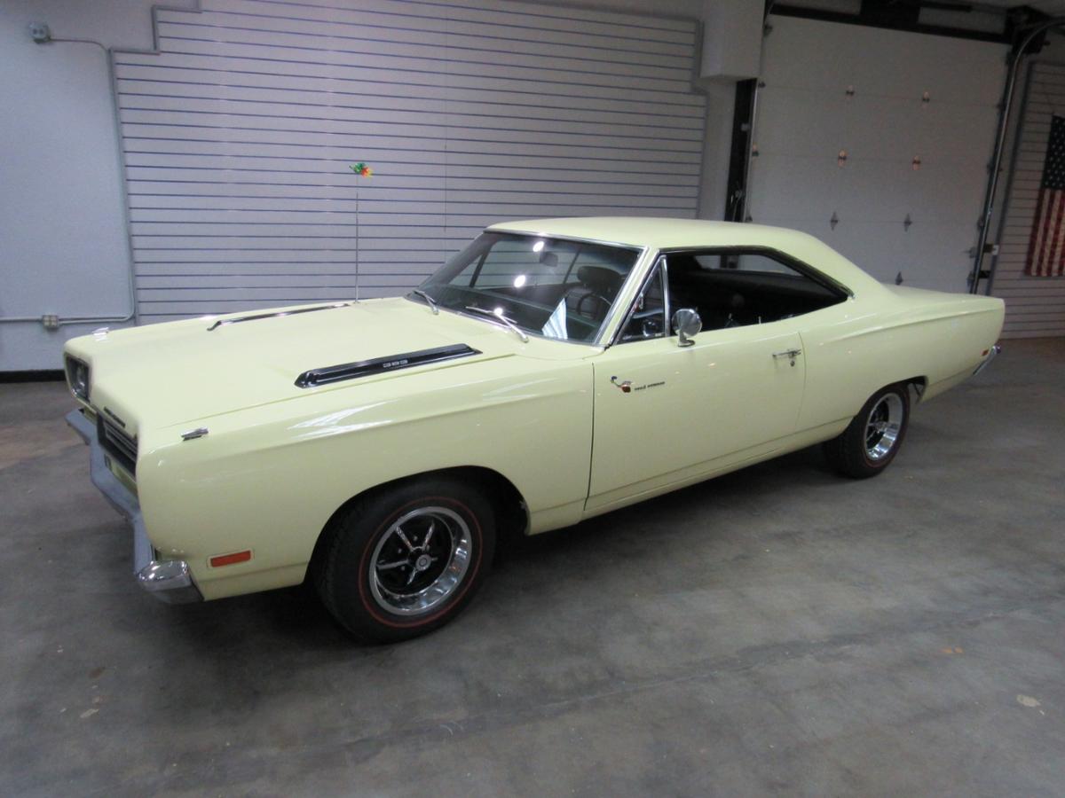 1969  PLYMOUTH ROAD RUNNER