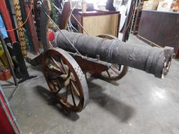 Replica 16th Century display Cannon