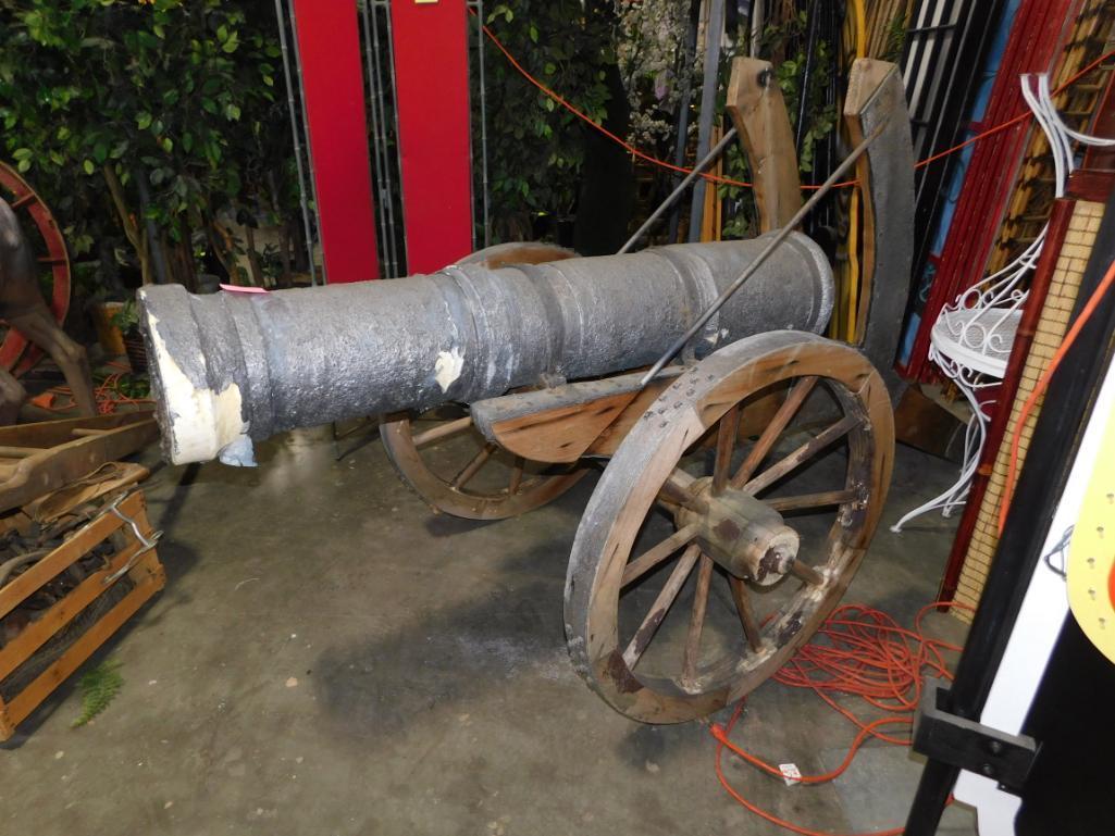 Replica 16th Century display Cannon