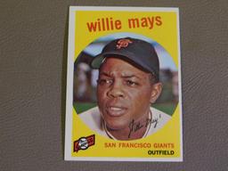 1959 Topps #50 Willie Mays Baseball card