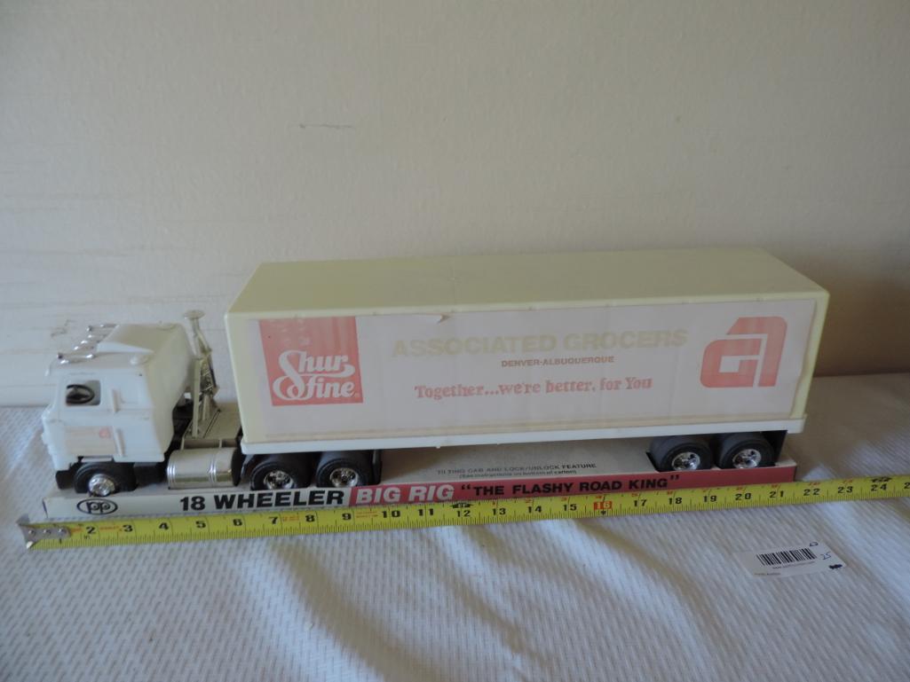 # 2250 18 wheeler Big Rig toy truck.