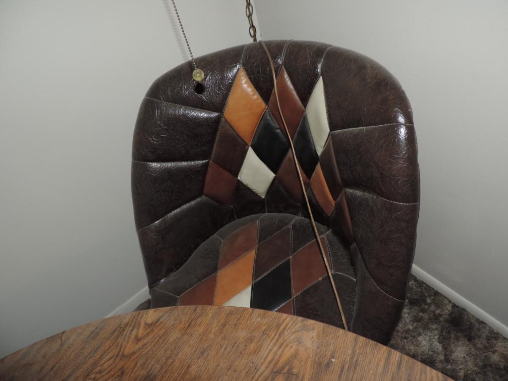 Vintage barrel card table with 4 chairs.