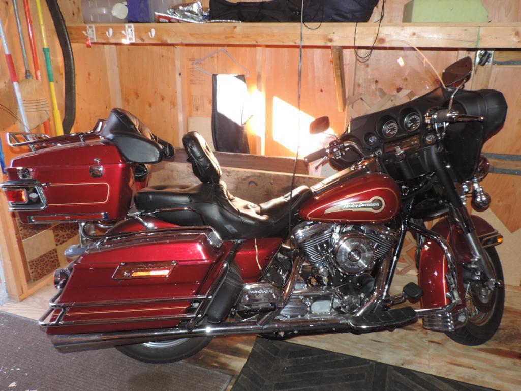 1996 Harley Davidson FLHTC-1 motorcycle.