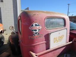 1940's Barn Find Chevrolet Pickup.