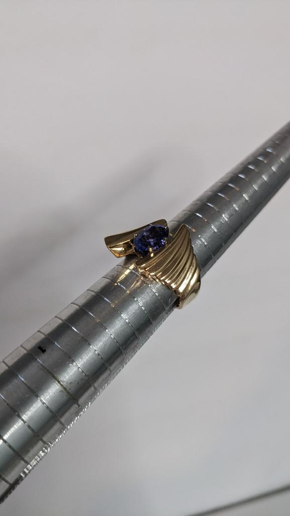 14Kt Chunky Yellow Gold and Tanzanite Ring