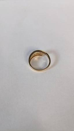 14K Yellow Gold and Ascending Diamond Ring