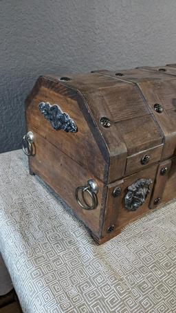 Vintage Wood Chest Style Jewelry Box