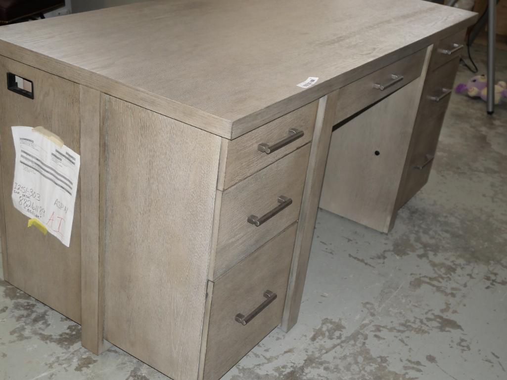 30x66x31.5" Gray Desk