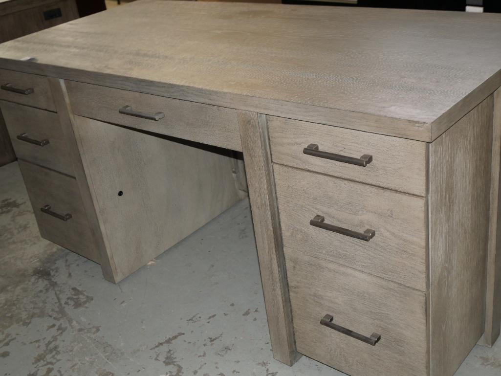 30x66x31.5" Gray Desk