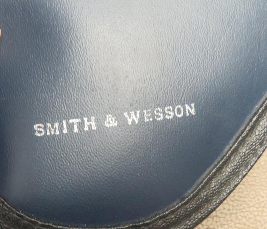 Smith & Wesson - 61 Escort