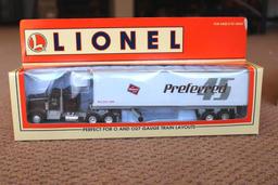 Lionel 1999 Milwaukee Flatcar and Tractor Trailor