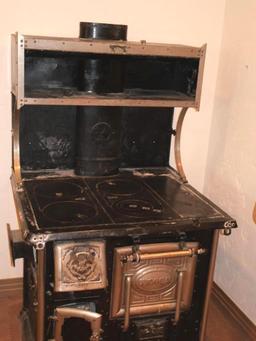 Gorgeous Antique Quick Meal Stove