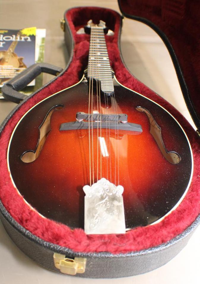 Gibson A-5G Mandolin in Case with Instruction Book