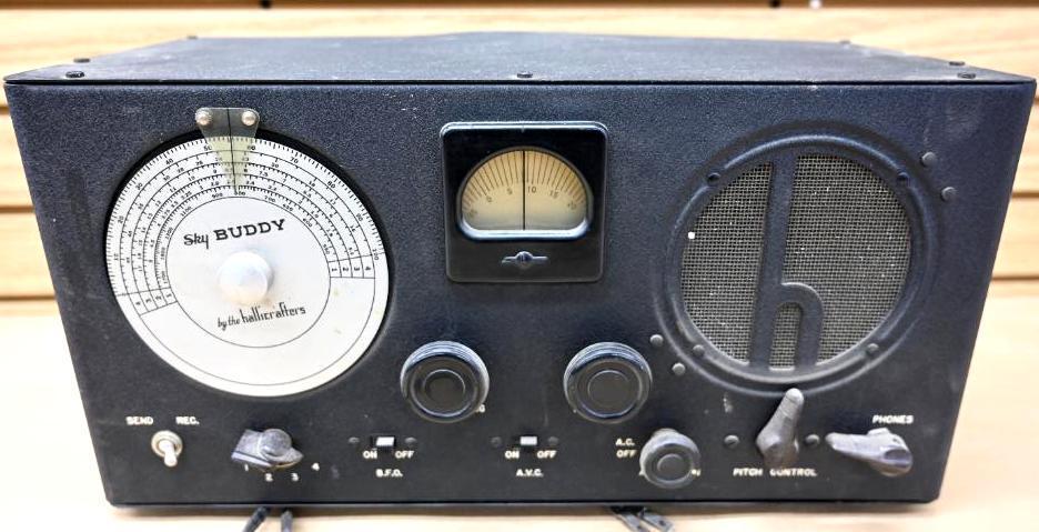 Hallicrafters Sky Buddy Radio