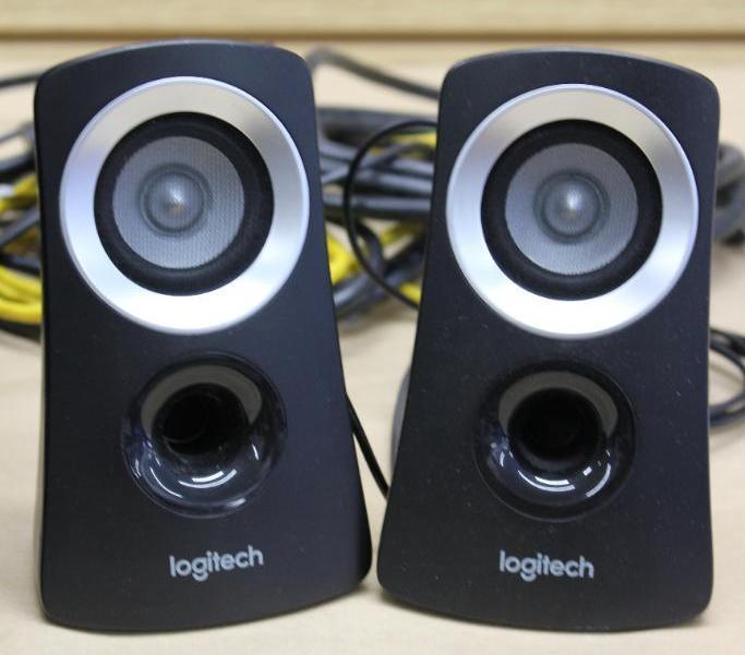 Three-Piece Logitech Speaker System Z313