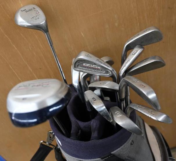 RH Golf Clubs with Ping Bag